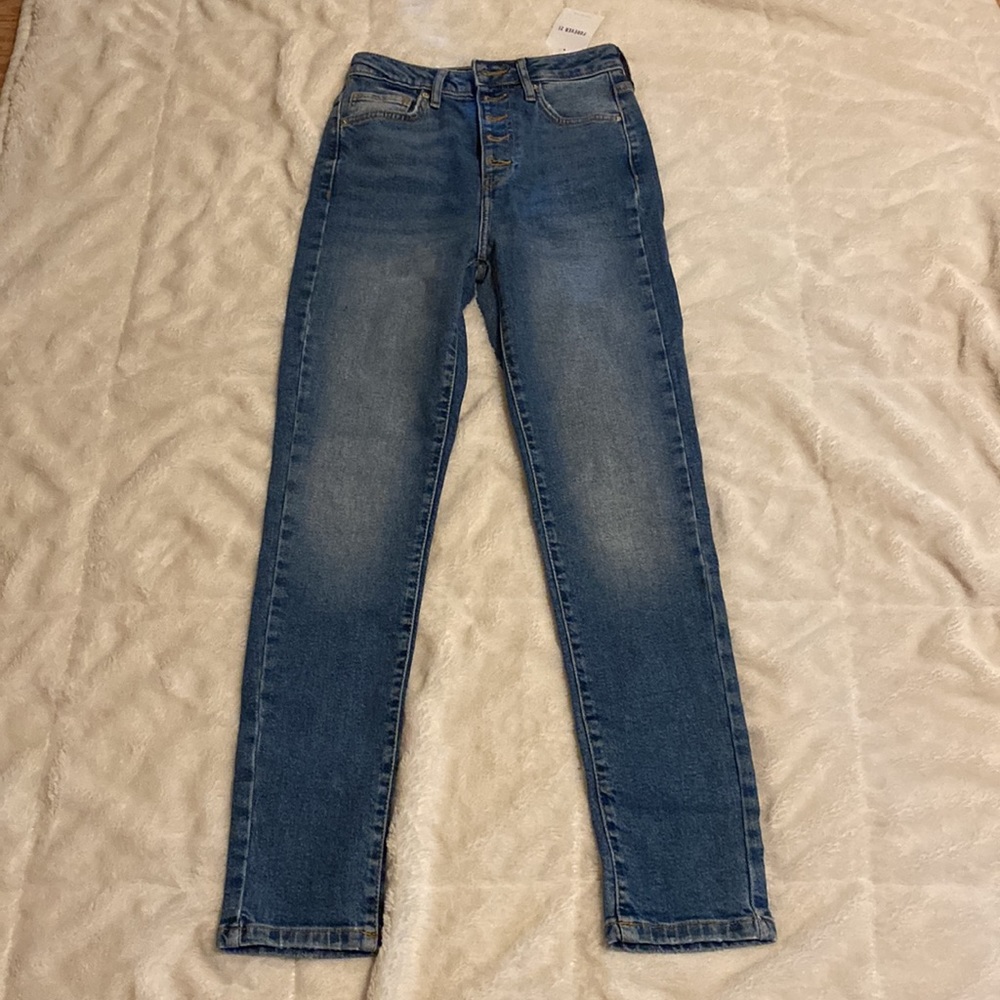 FOREVER 21 SKINNY JEANS BUTTON FLY BRAND NEW TAGS ATTACHED SIZE 26